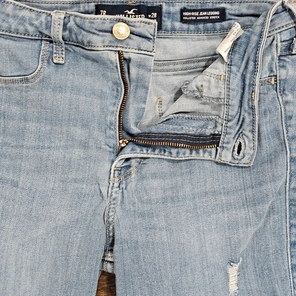 Hollister these high